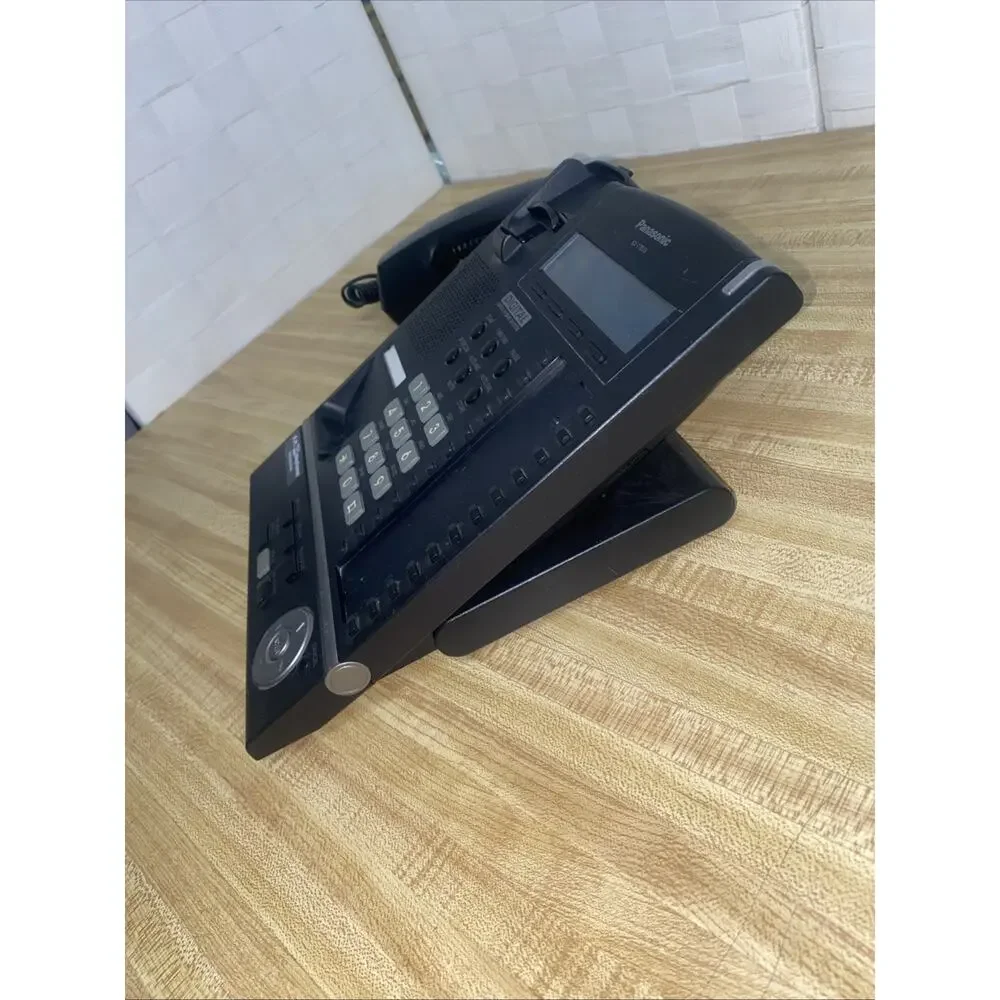 Panasonic KX-T7633-B Digital Phone 24 Line Hybrid System Use w/ KX-TDA Systems